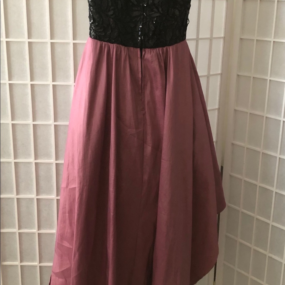 Dress - Picture 5 of 6